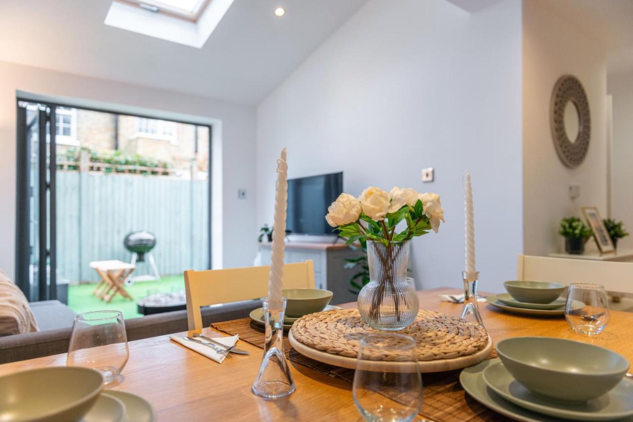 Three-Bedroom Bliss In London Town Eksteriør bilde